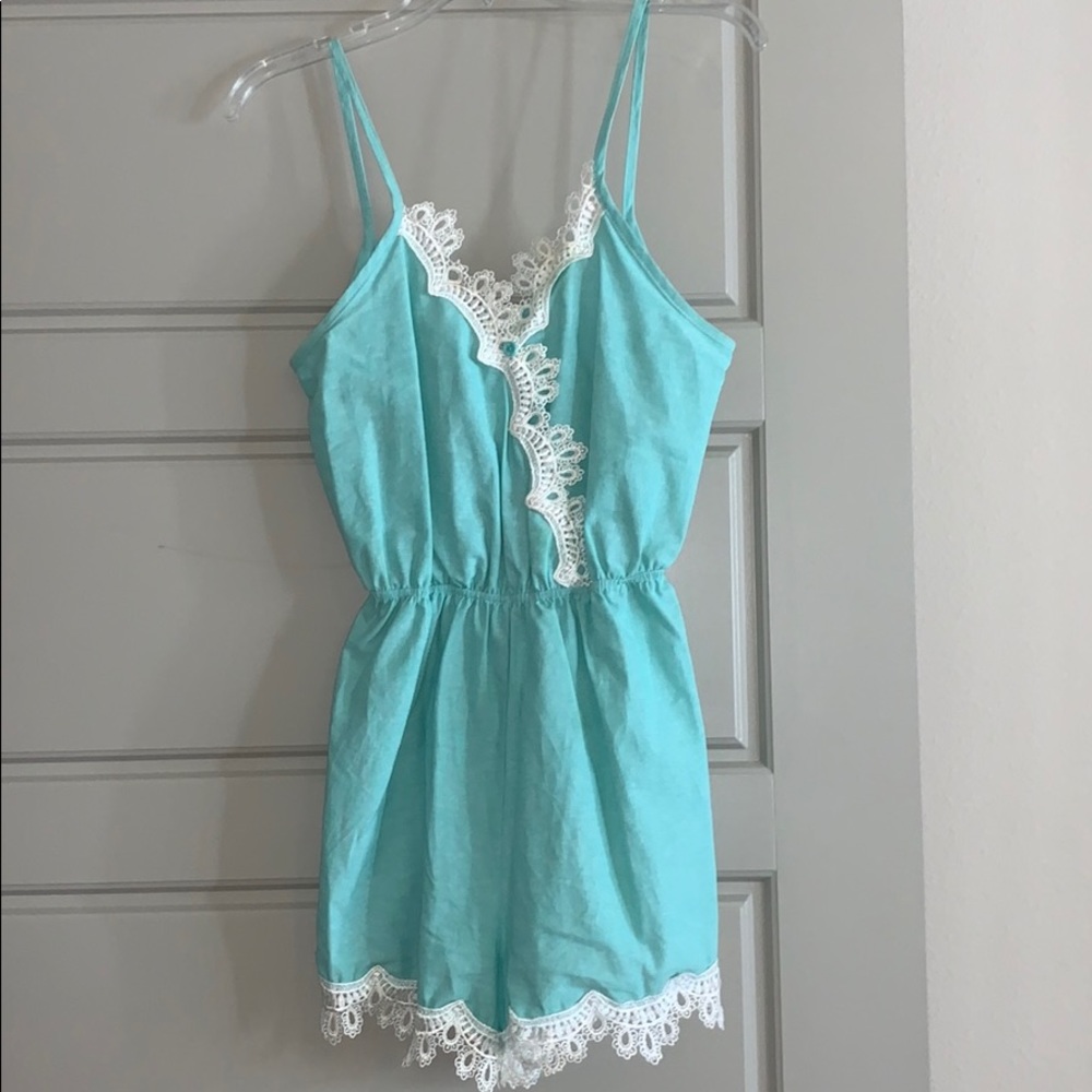romper w/ lace trim!
